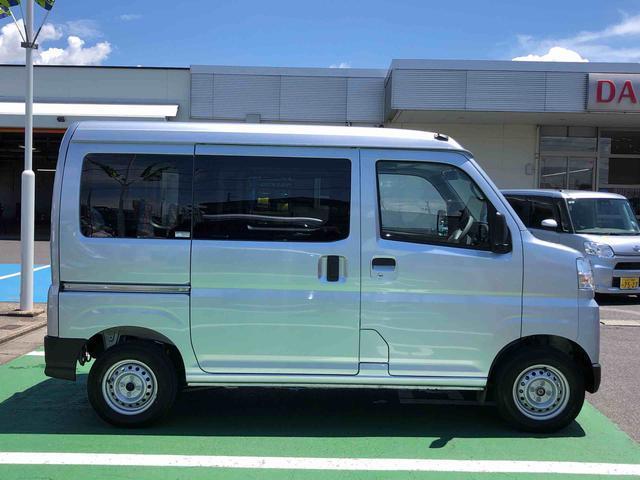 Daihatsu Hijet Cargo 8