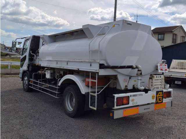 Mitsubishi Fuso Fighter 11