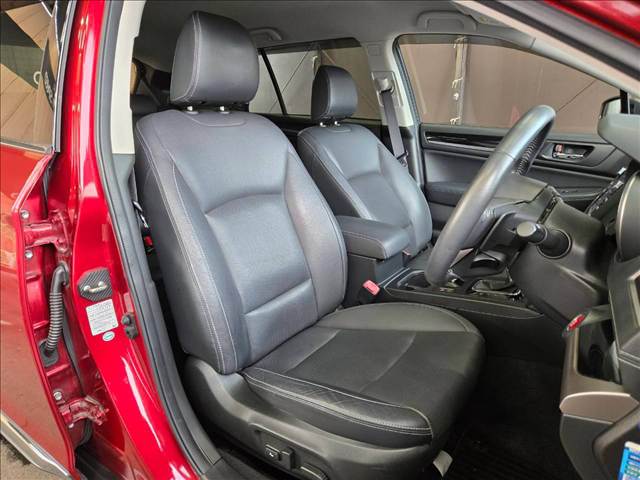Subaru Legacy Outback 11