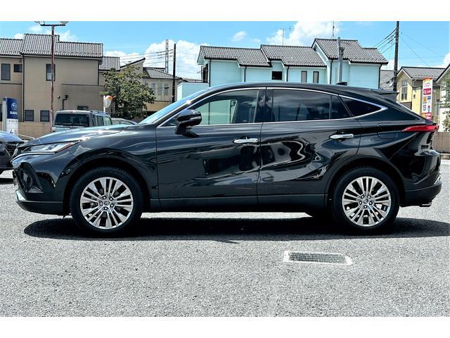 Toyota Harrier 3