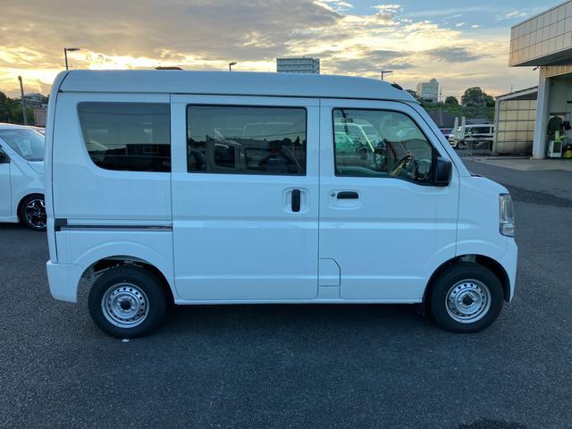 Suzuki Every 8