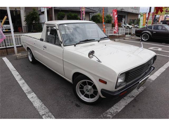 Nissan Sunny Truck 3