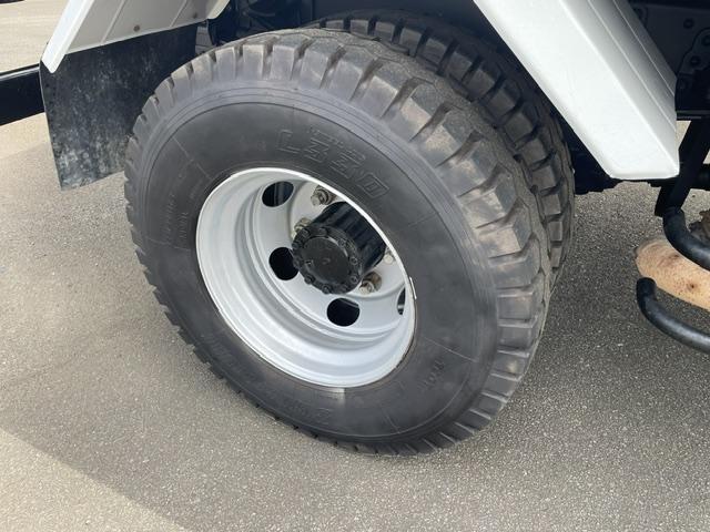 Isuzu Forward 11