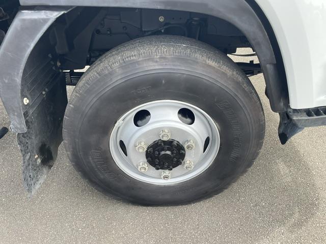 Isuzu Forward 12