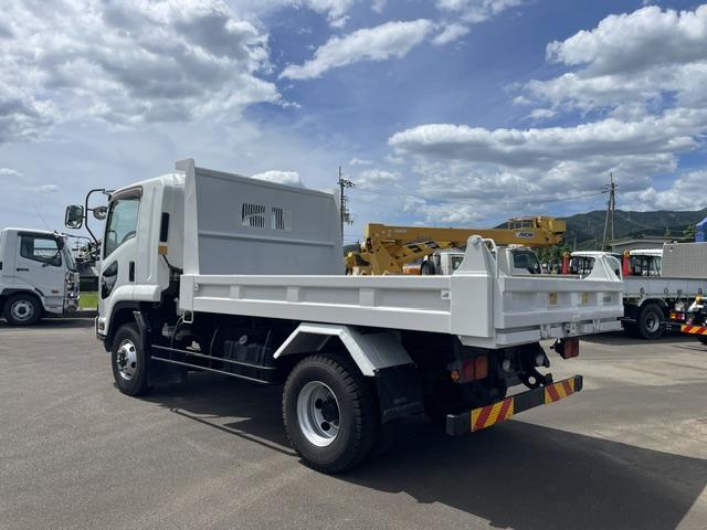 Isuzu Forward 5
