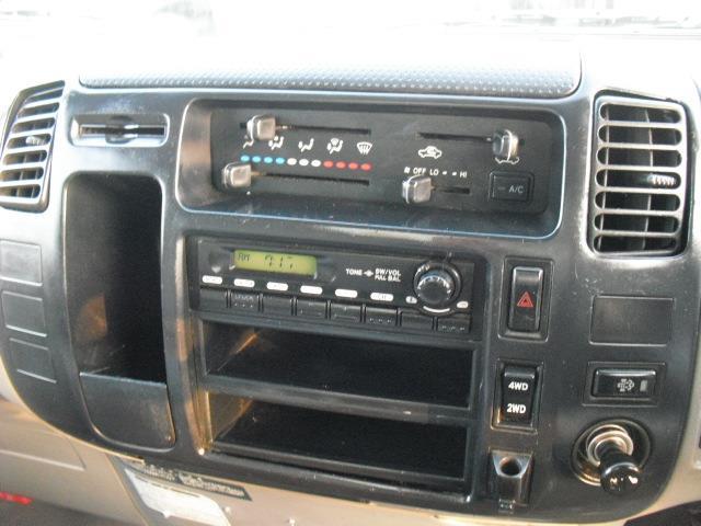 Hino Dutro 12