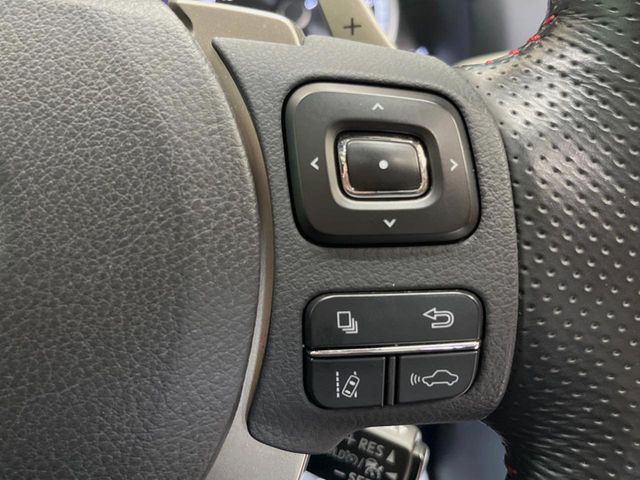 Lexus NX 6