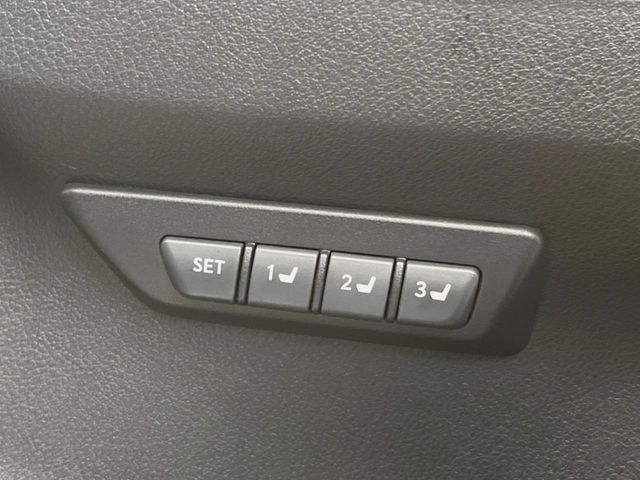 Lexus NX 8