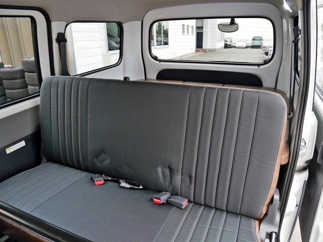 Toyota Town Ace Van 2