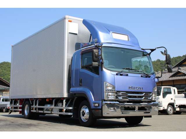 Isuzu Forward 3