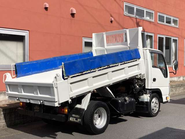 Isuzu Elf 2