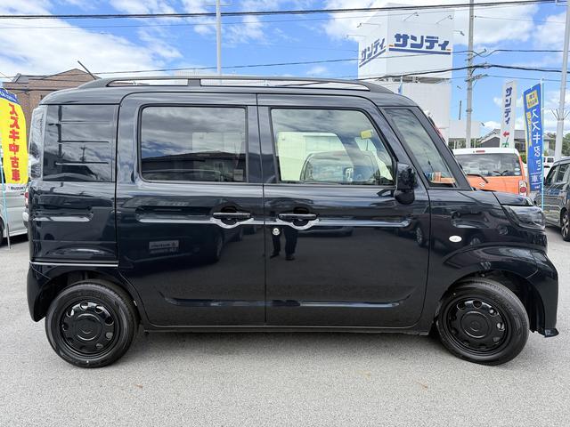 Suzuki Spacia Base 4