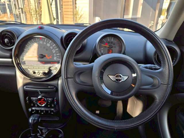 MINI Crossover 9