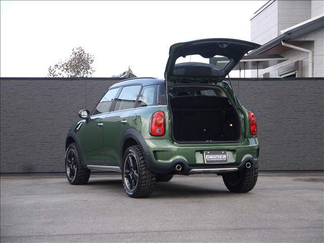 MINI Crossover 9