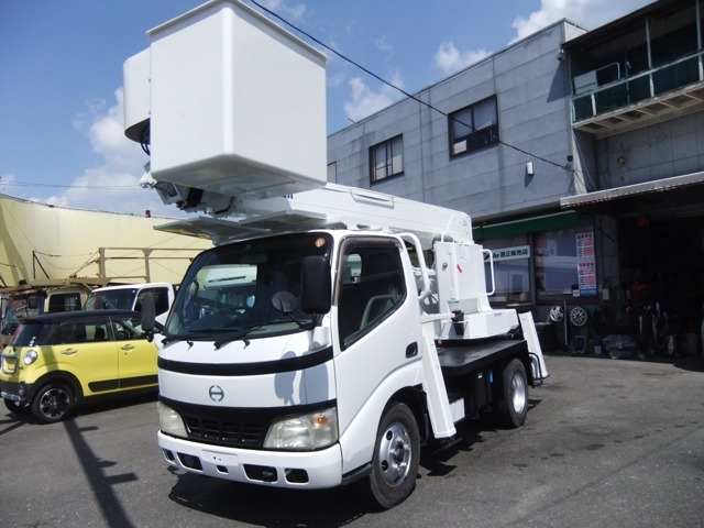 Hino Dutro 2