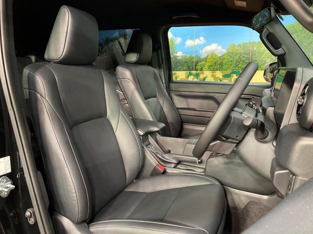 Toyota Land Cruiser FJ 8