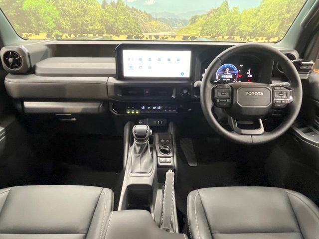 Toyota Land Cruiser FJ 2