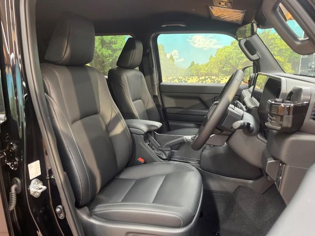 Toyota Land Cruiser FJ 8