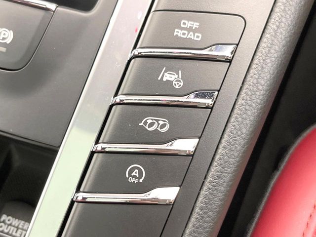 Porsche Macan 7