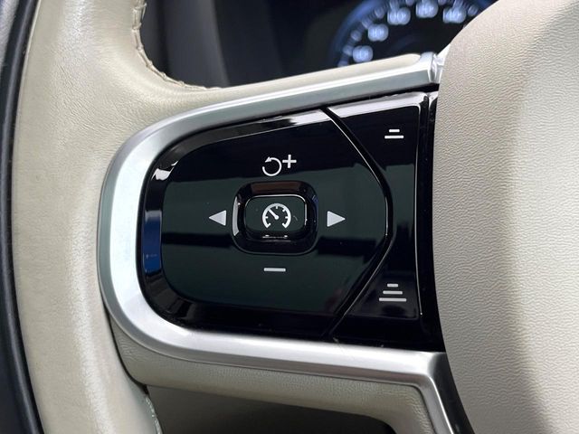 Volvo XC60 6
