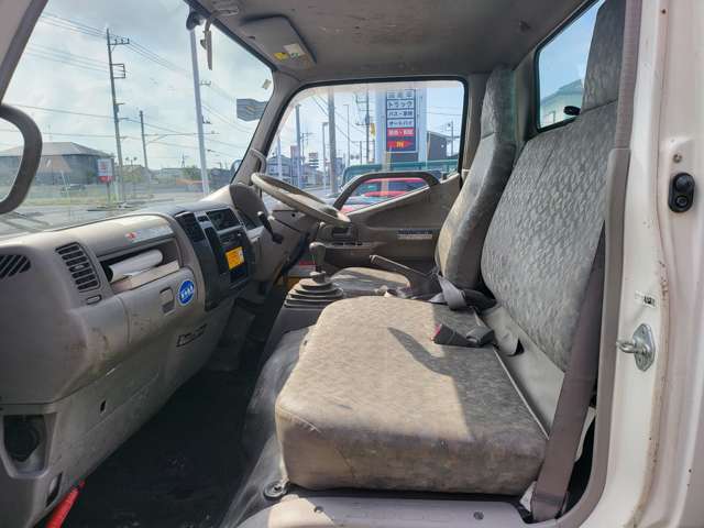 Hino Dutro 11
