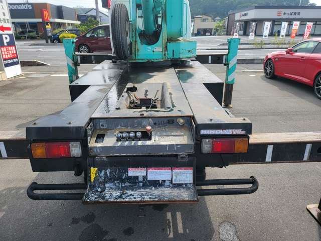 Hino Dutro 9