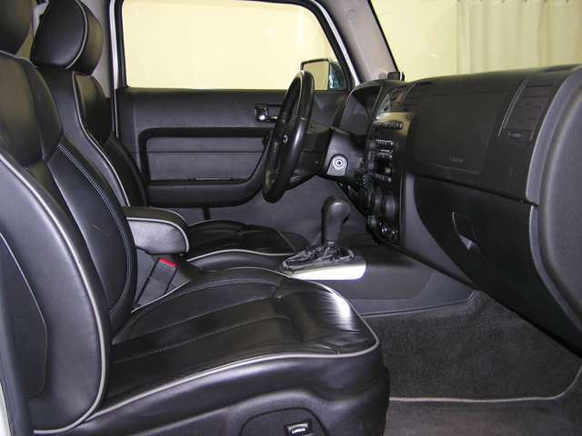 Hummer H3 11