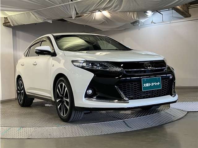 Toyota Harrier 3