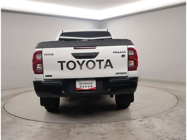 Toyota Hilux 4