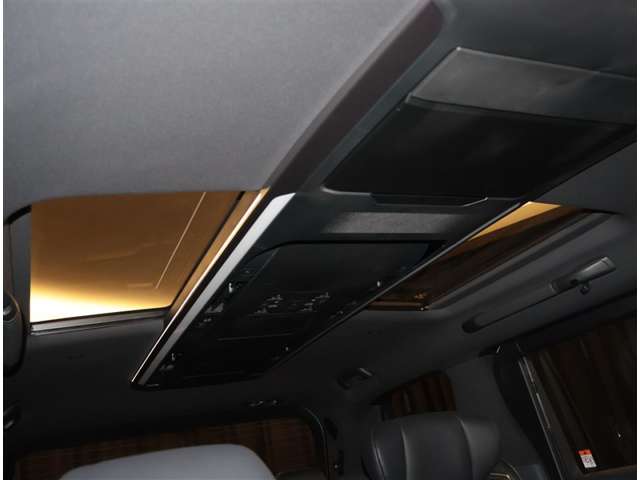 Toyota Alphard 12