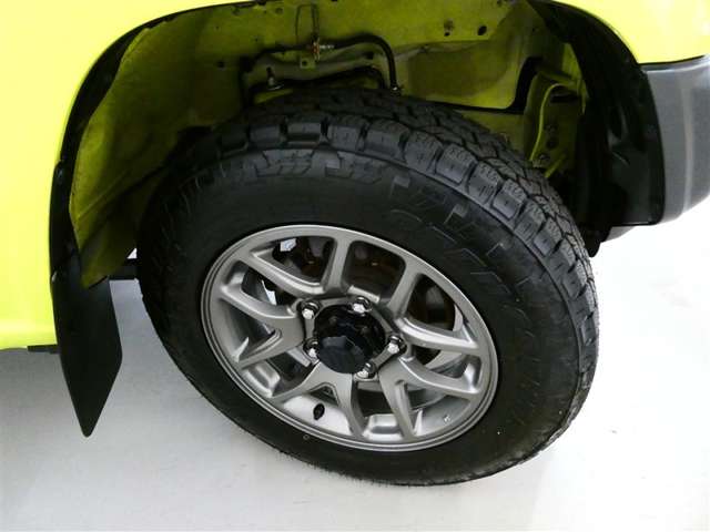 Suzuki Jimny 10