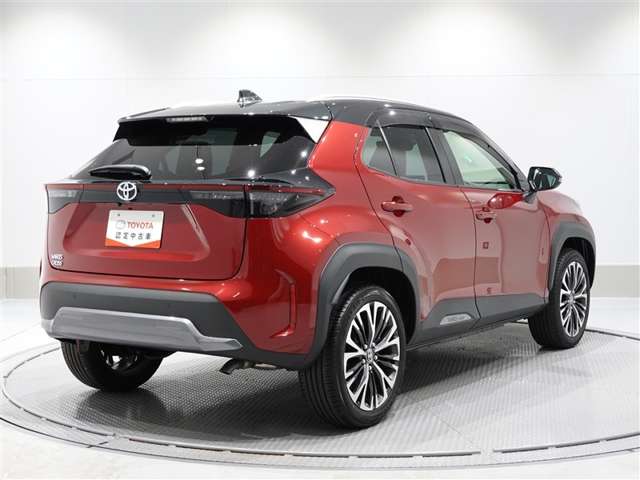 Toyota Yaris Cross 4