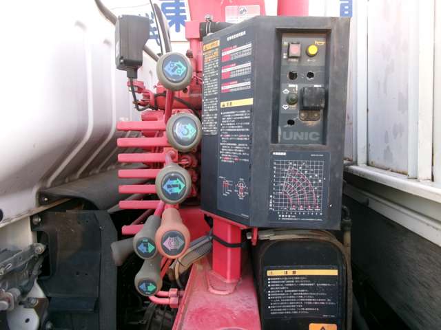 Isuzu Elf 12