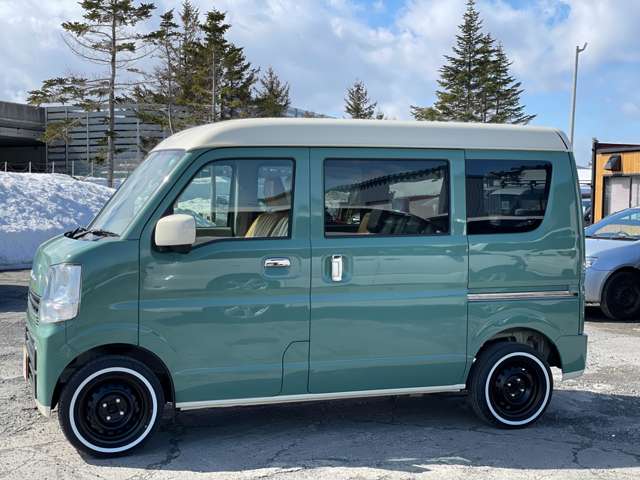 Nissan NV100 Clipper 11