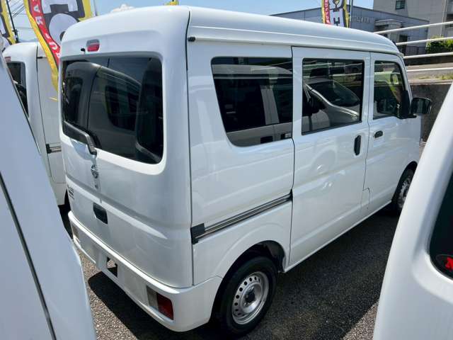 Nissan NV100 Clipper 3