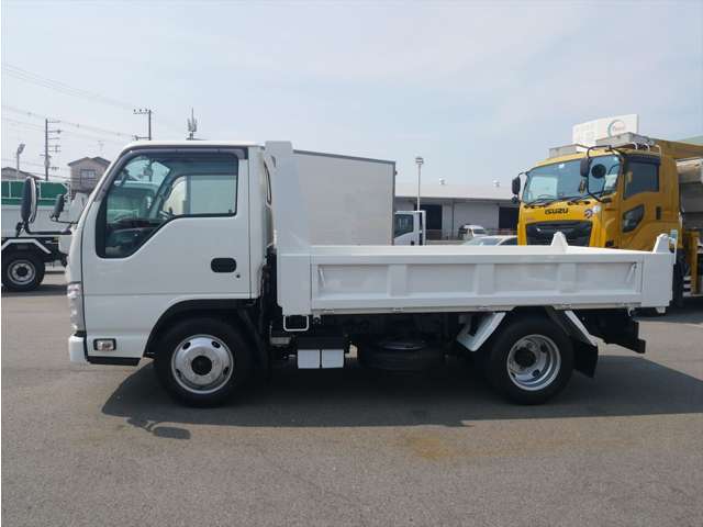 Isuzu Elf 2