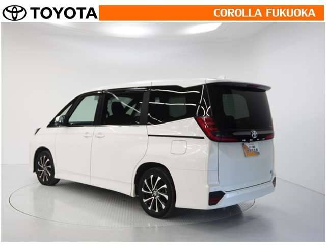 Toyota Noah 7