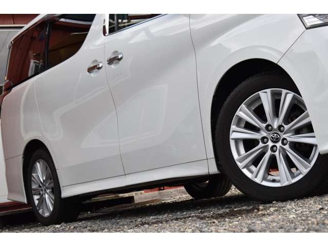 Toyota Vellfire 7