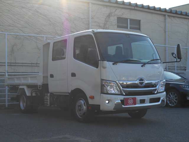 Hino Dutro 3