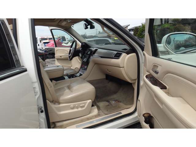 Cadillac エスカレード 3