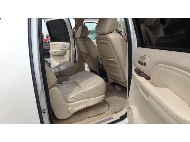 Cadillac エスカレード 5