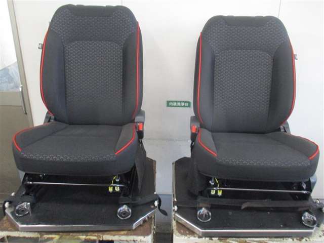 Toyota Raize 10