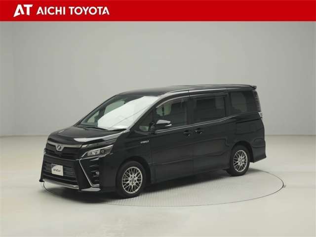 Toyota Voxy 2