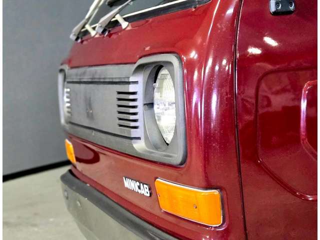 Mitsubishi Minicab Van 3