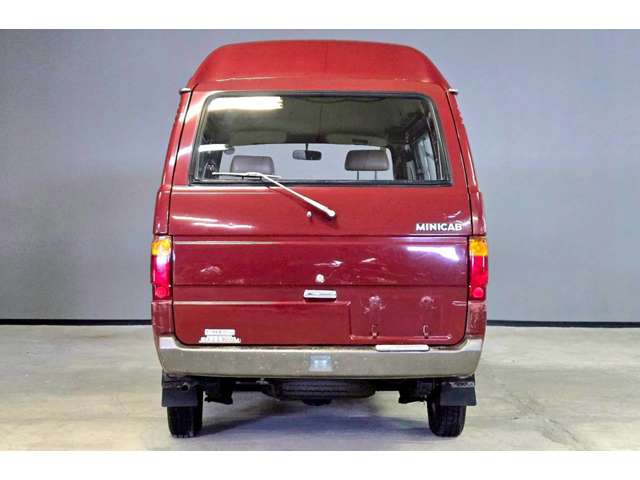 Mitsubishi Minicab Van 5