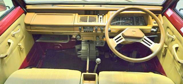 Mitsubishi Minicab Van 8