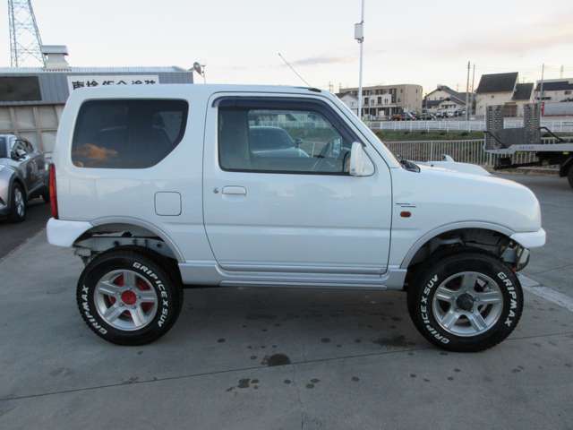 Suzuki Jimny 4