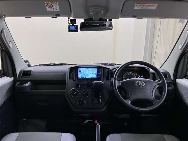Toyota Town Ace Van 8