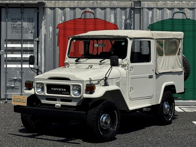 Toyota Land Cruiser 40 4