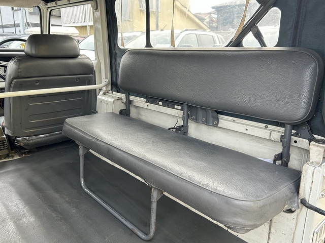 Toyota Land Cruiser 40 9
